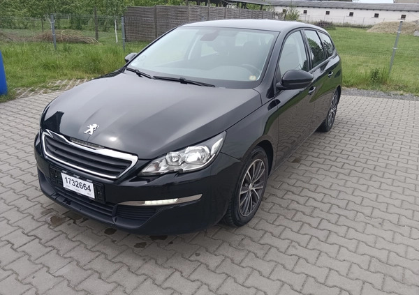 Peugeot 308 cena 25500 przebieg: 212000, rok produkcji 2014 z Szamotuły małe 379